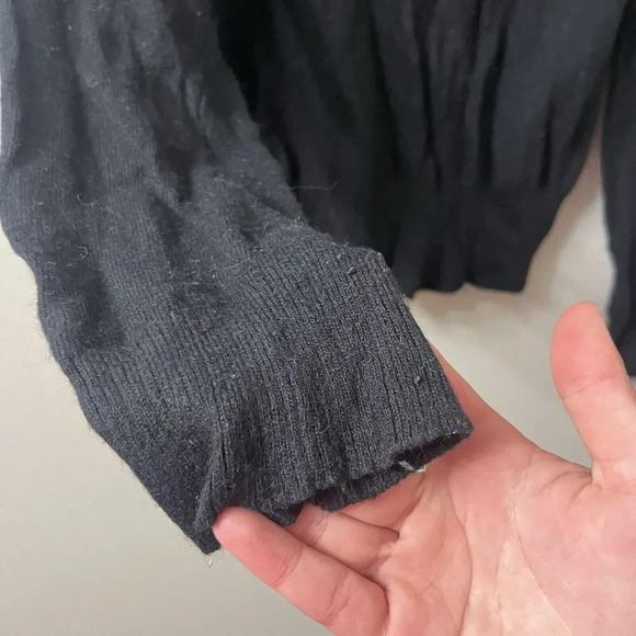 Vtg Y2K Old Navy Sweater Perfect Fit Womens Black Pullover M V Neck Long Sleeve - Picture 3 of 4